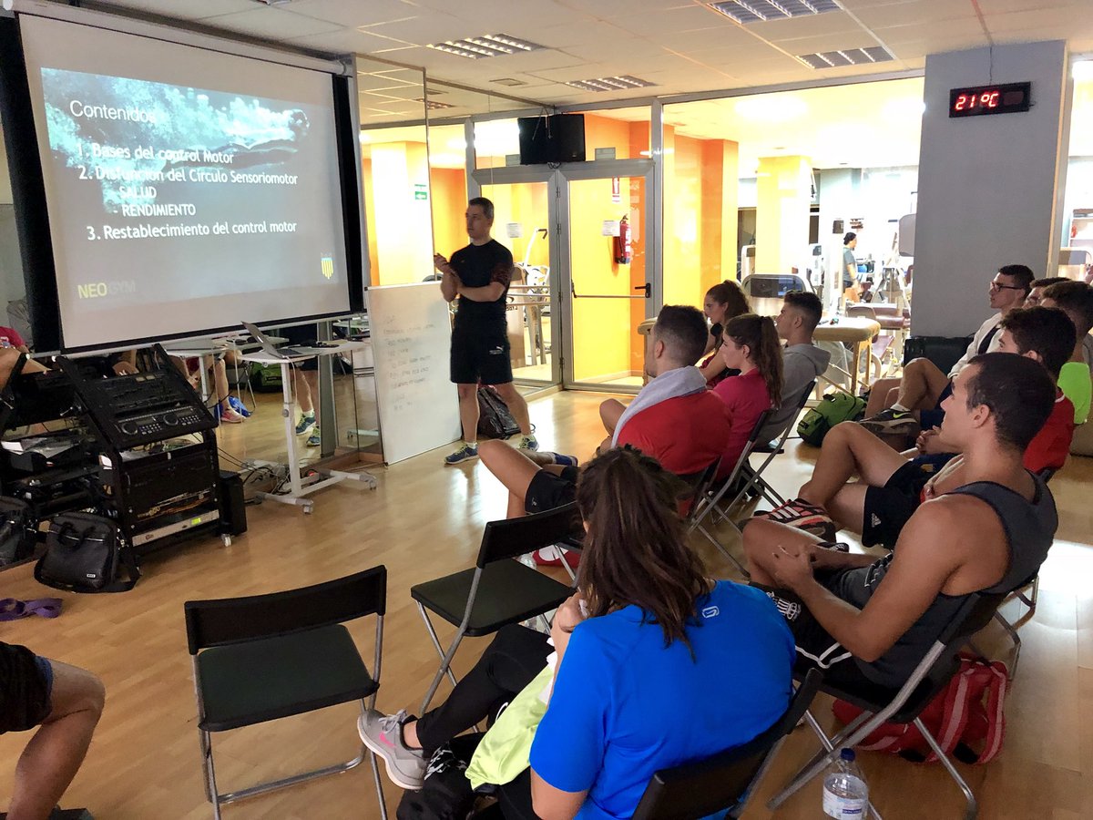 WanJo_13's tweet photo. Trabajar, Entrenar y Disfrutar Aprendiendo #CTNPetxina #swimfast #natacion #performance #neogym #fncv #tecnificación #trekking #senderismo #calderona #serra #controlmotor #motorcontrol https://t.co/hE2XnUQqMS