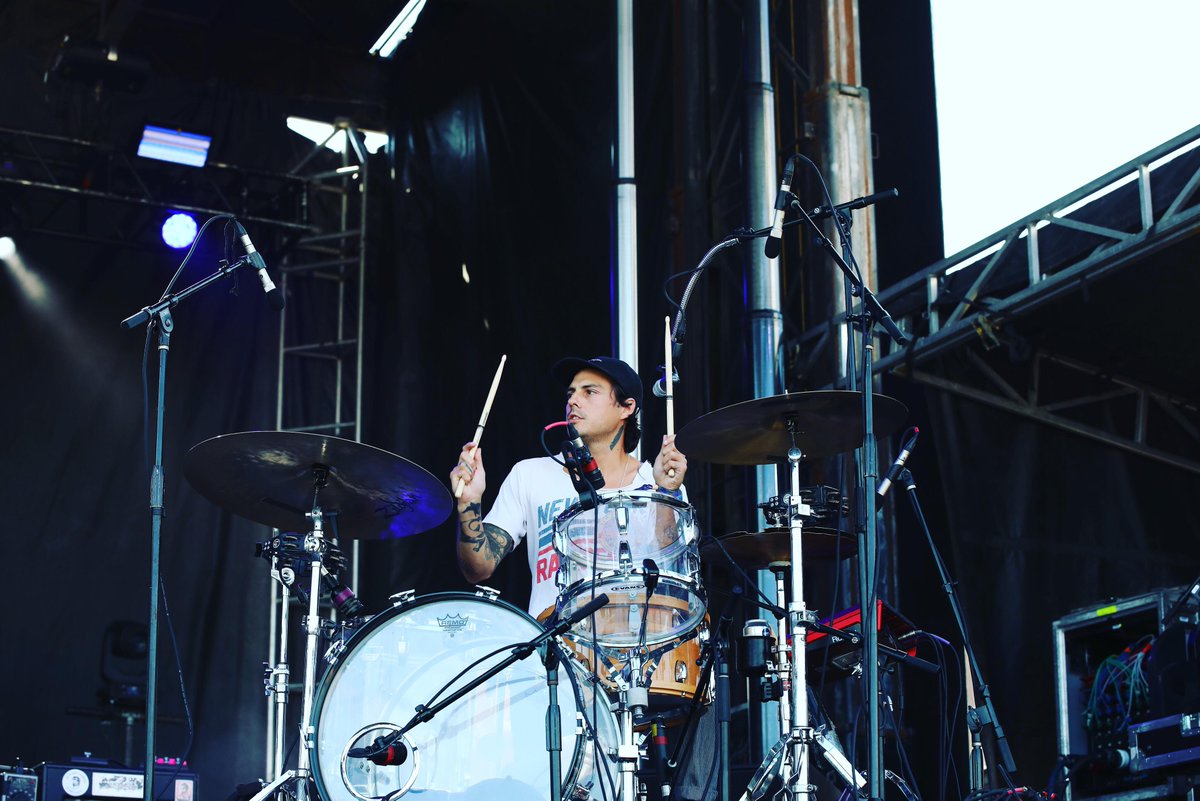 shutter16's tweet photo. Sneak peek: Day 2 of @seahearnow Festival
Band: @theparlormob Stage: #SandStage
Photographer: @idave3g
#parlormob #theparlormob #twitfromthepit #SeaHearNow #C3concerts #C3presents #Livemusic #SeaHearNow #seahearnowfestival #asburypark #nj #festival https://t.co/WrrcycRElC