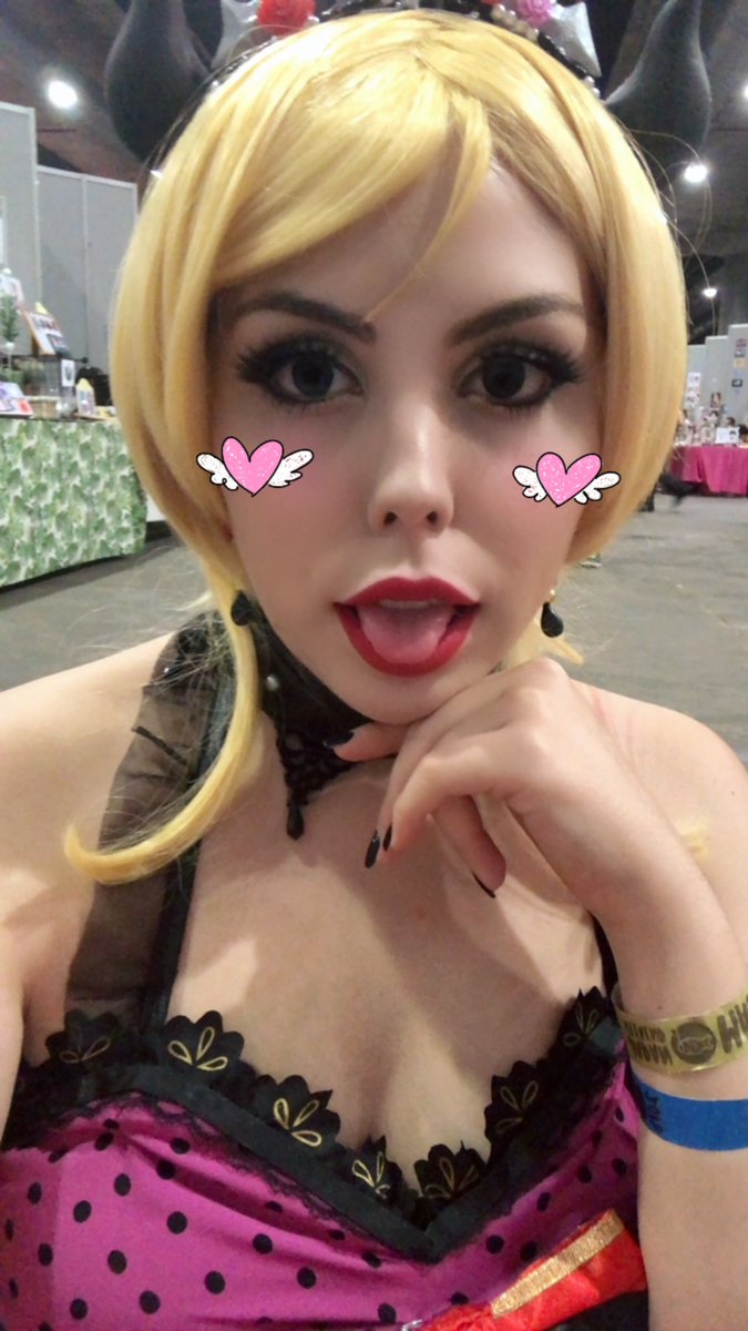 A pesar de todo me lo acabé pasando bien hoy, sobretodo gracias a mis bbs <a href="/_DemonAngels_/">DemonAngels</a> 🖤
Muchas gracias a los que nos animasteis y felicitasteis en el Idol, osQ un muchito 💘