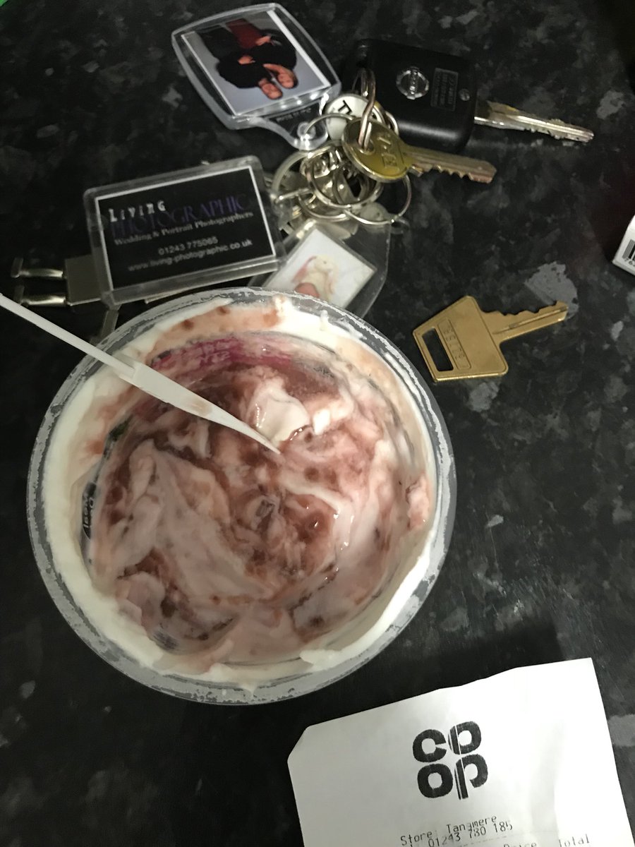 BromleyWilliam's tweet photo. @coopuk the co op group trying to kill me off with out of date food, only wanted a yogurt to soothe my throat feeling a bit down, now worried I’m gonna peg it as my yoghurt was out of date by almost two days! https://t.co/yWxU6njInn