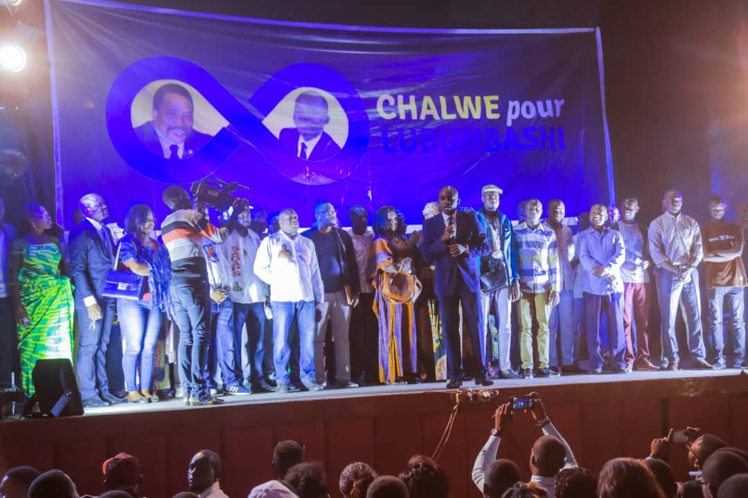 TimesofCongo1's tweet photo. Duel électoral : tandis que l’opposition était dans la rue à Kinshasa, A. Chalwe battait le rappel des troupes à Lubumbashi @pprdofficiel @soniarolley @Adamchalwe https://t.co/40szuMbCDg https://t.co/KV4BlIhogc