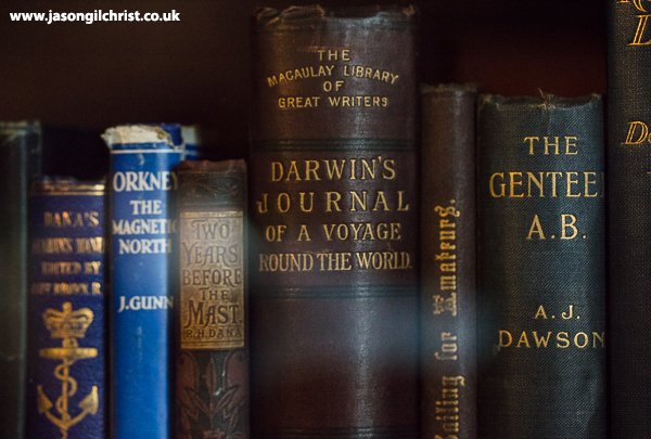 jgilchrist13's tweet photo. Continuing today's maritime Doors Open theme: Trinity House, Leith, Edinburgh, Scotland. Home of whaling artefacts &amp; Darwin in the library.
https://t.co/1P3RkchV8H
#whaling #Darwin #CharlesDarwin #maritime #Leith #Edinburgh #Scotland #DoorsOpenDay #EdinburghDoorsOpenDay #dodscot https://t.co/URnF5IMrpD