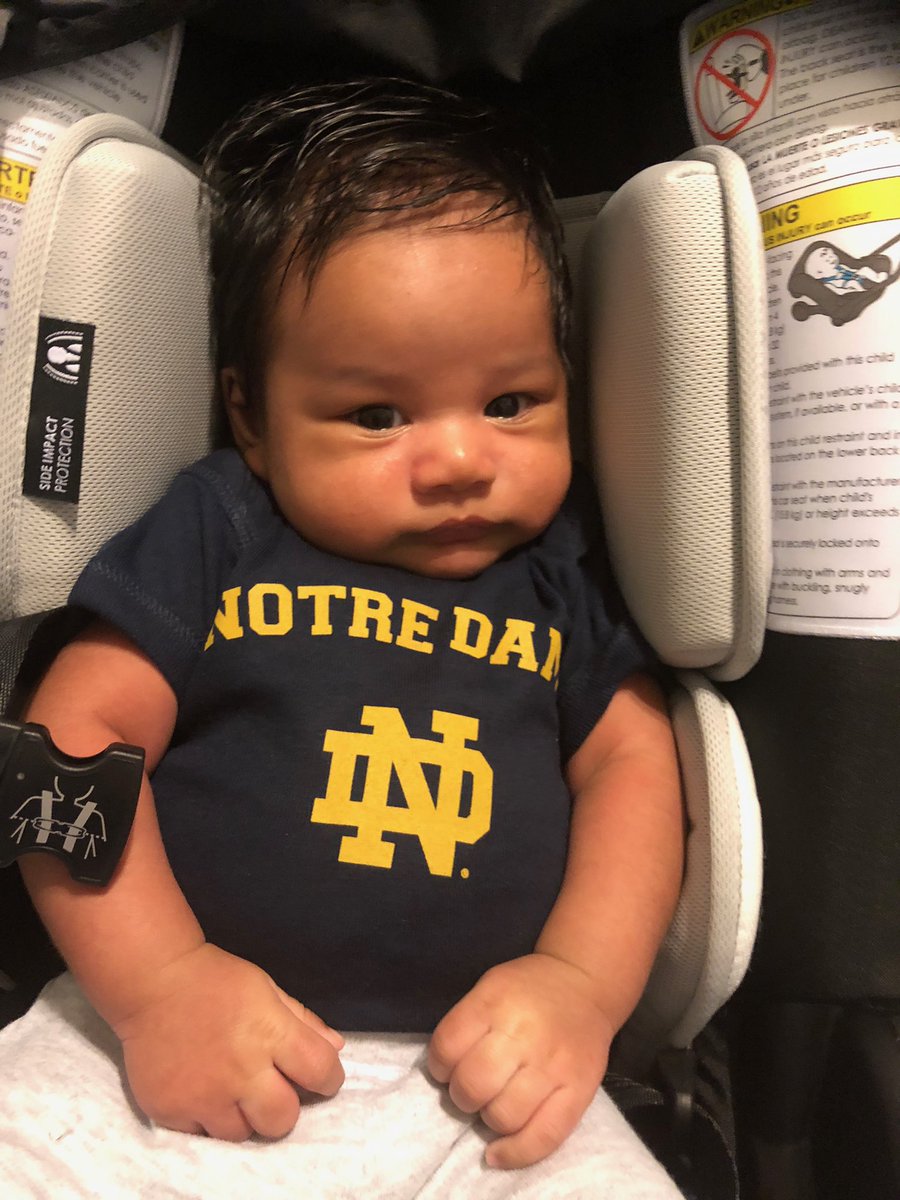 tialikely's tweet photo. I mean...seriously! #sodamncute #GoIrish #futuretightend βοΈβ€οΈβοΈβ€οΈβοΈ https://t.co/jPGqsAIwm4