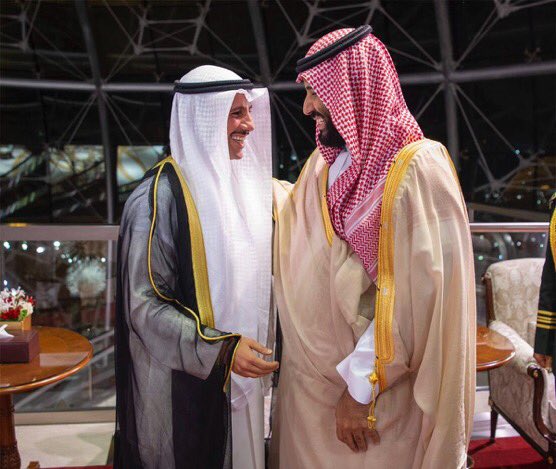 alrasid1377's tweet photo. 🇸🇦وصول سمو ولي العهد الأمير محمد بن سلمان
دولة الكويت اليوم ونواف الأحمد الصباح في مقدمة مستقبليه في المطار 🇸🇦🇸🇦🇸🇦 https://t.co/vm8cdLJOFe