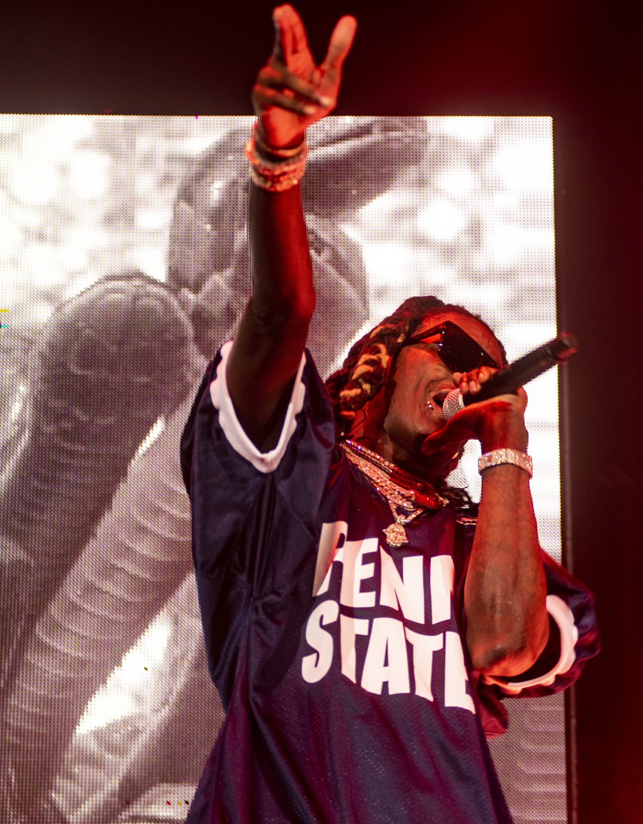 DailyCollegian's tweet photo. In case you missed it: J. Cole performed with Young Thug at the Bryce Jordan Center on Friday night

Check out more photos from @EricFirestine || @TDC_Visuals 
https://t.co/bg7syD3QdH https://t.co/FyeOk3fRBB