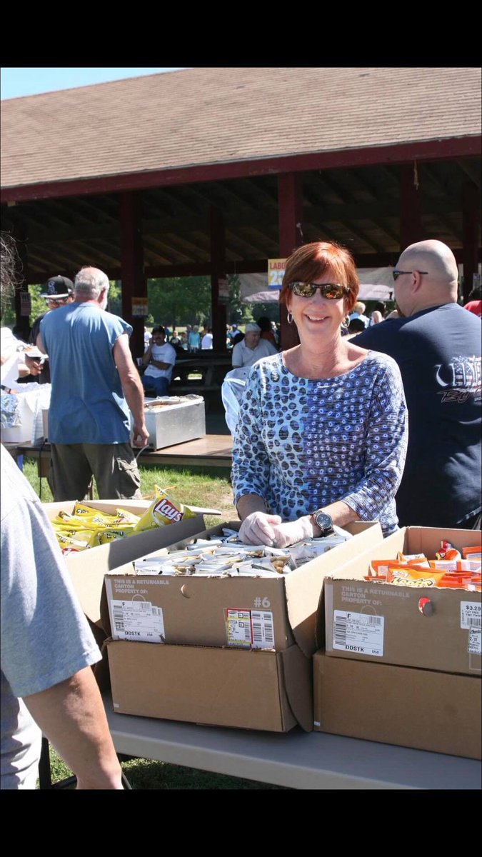 JackieforIowa's tweet photo. I've always enjoyed serving the community. Whether it was during my career as a speech pathologist in public schools or in retirement as a county supervisor. I hope to continue as a state senator and help Iowa become #1 in education once again #SmithForSenate #IowaDeservesBetter https://t.co/NbZ3sscuV8