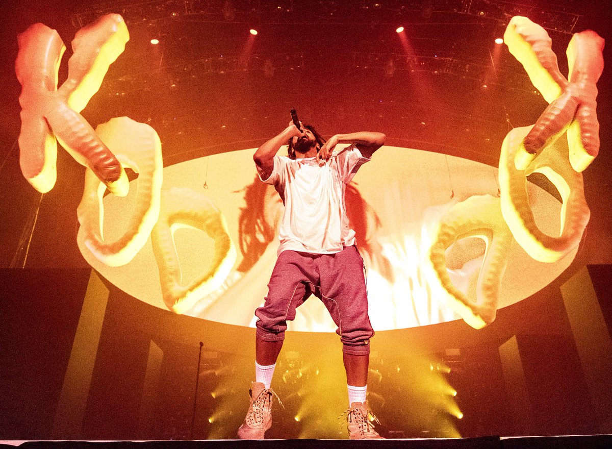 DailyCollegian's tweet photo. In case you missed it: J. Cole performed with Young Thug at the Bryce Jordan Center on Friday night

Check out more photos from @EricFirestine || @TDC_Visuals 
https://t.co/bg7syD3QdH https://t.co/FyeOk3fRBB