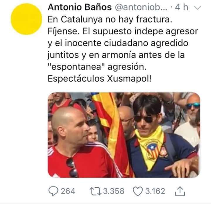 ANC_Mossos's tweet photo. Nota adreçada a @okdiario : "Éste con los zapatos de las fuerzas de seguridad del estado, es al que quieren hacer pasar por un independentista violento cuando en realidad es un infiltrado. ¿Hace falta decir nada más? @CiudadanosCs @PPopular @socialistes_cat @parlamentcat @govern https://t.co/ooOBFmxFQm