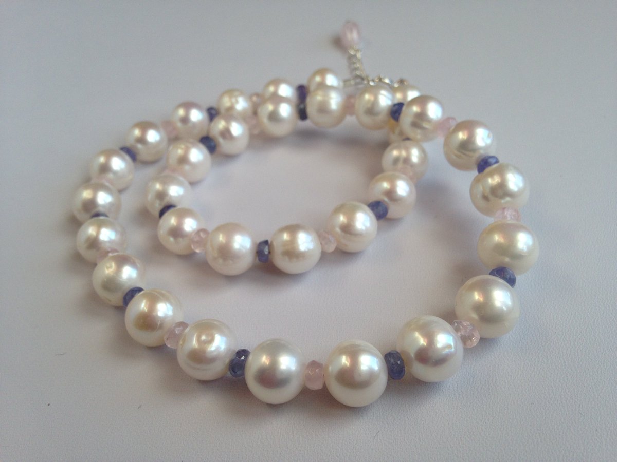 gemsbymaz's tweet image. Gemstone jewellery handmade in the UK by a Norwegian. Check out madebymarianne.co.uk #HandmadeHour