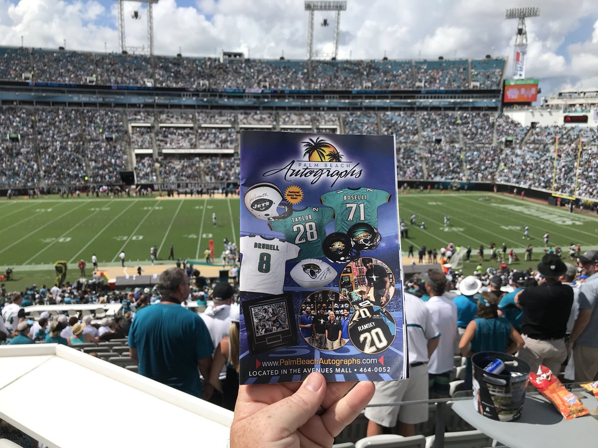 pbautographs's tweet photo. I spy @pbautographs @cjb_314 @RSWilliams58 @martinbuckley21 & @jalenramsey in the @Jaguars Game Day Program from our friends #MoneyPages #Jaguars #Jets https://t.co/SnRxPluUaY
