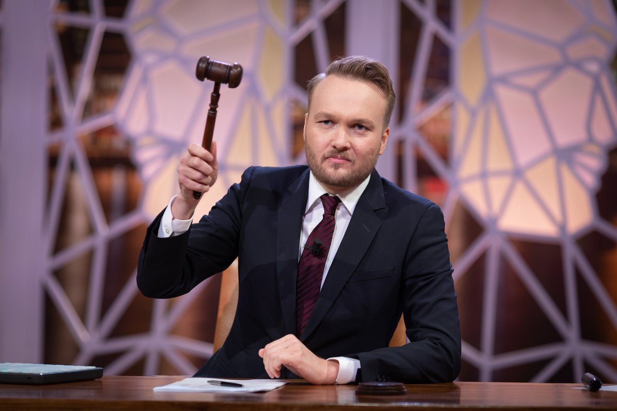 Het Eerste Kamerlidmaatschap is geen fulltime baan. Maar wat doen die mensen de rest van de week? bit.ly/zml-eerstekamer #ZondagMetLubach