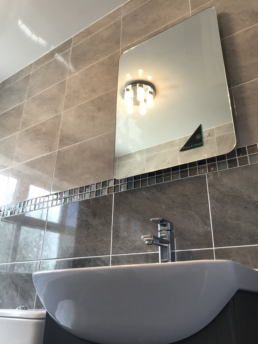 BathtekB's tweet photo. A recent modernisation of a bathroom. #happycustomer https://t.co/GeBc6R8ILf