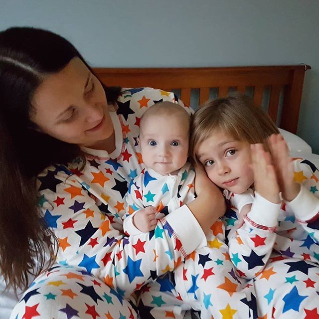 wavetomummy's tweet photo. Me and my girls, we're cut from the same cloth 😉 .
I'm loving the #whpmatching and having so much fun matching with these girls. I've got a pair for hubby too 😁
.
Jammies are from the #beasuperstar2018 collection, collecting money to Alder Hey childr… https://t.co/0EiLNdUDUc https://t.co/fdfl8LOcRM