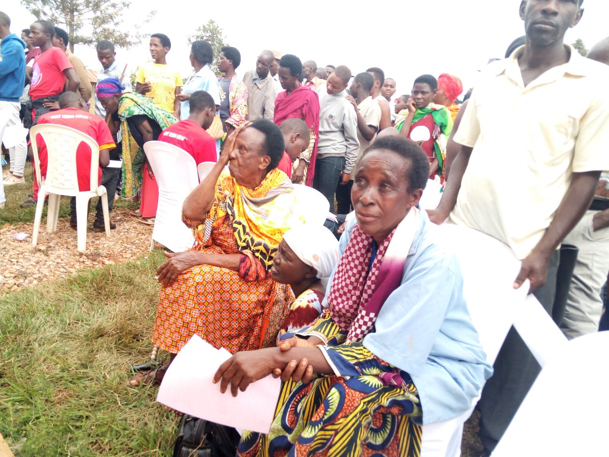 medsar_rwanda's tweet image. #CHC2018 We had Primary Eye Care/ PEC, diagnosed Allergic conjoctivitis, different visual defect and Provided dispensing glasses. Thanks to #VisionForANation @uwihoreyeDr @DianeGashumba  @CondoJeanine @PIH @medsar_rwanda #MakeVisionCount #MakeAPromise