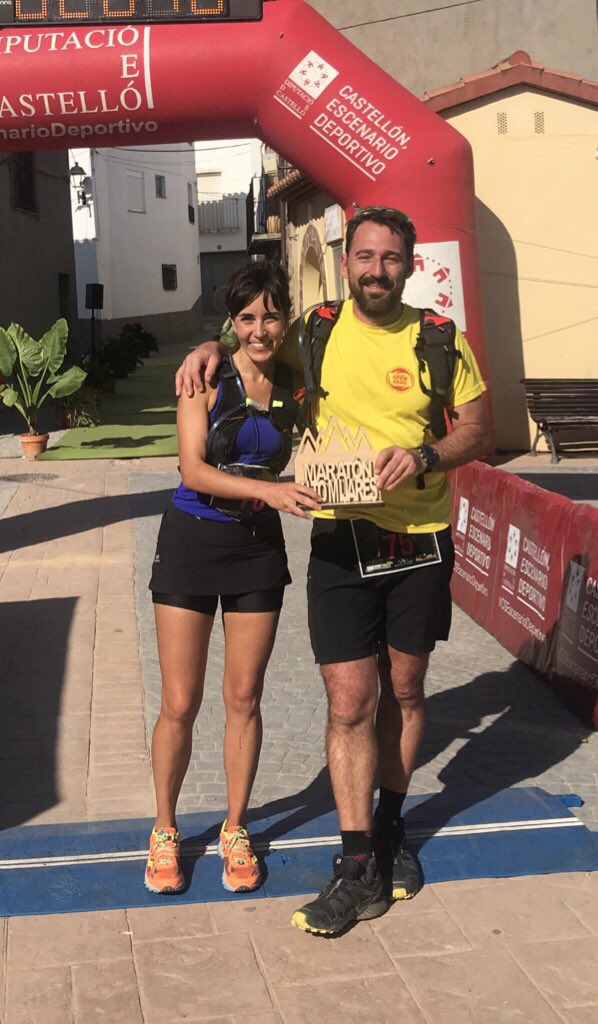 OAsportsteam's tweet photo. 1er trofeo para el equipo de deporte @openarms_fund Igone, cocinera voluntaria 3a de su categoría en la Maratón de Montaña @Maltomijares (Castellón), nada mal para ser la 1a que corre. Guille, médico en Open Arms, consigue también finalizar dignamente los 42 Km. Felicidades!! https://t.co/0rCefzukZh