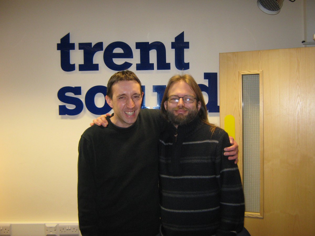 TheSundayAlternative tweet media