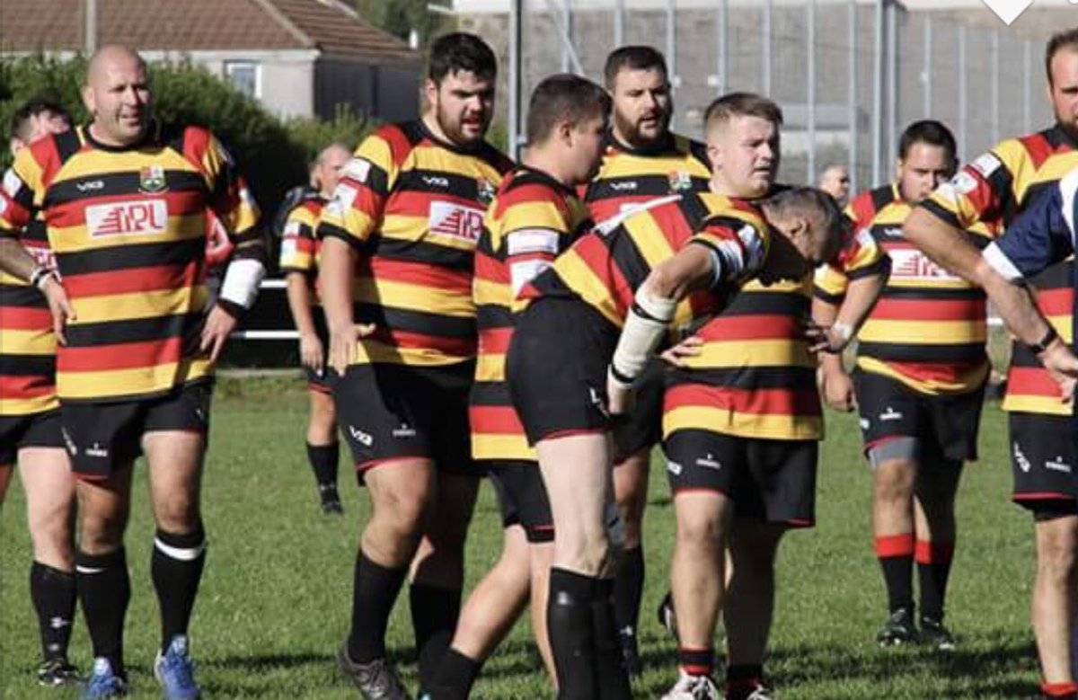Boys looking sharp in the new <a href="/VX3apparel/">VX3</a> playing kit, thank you to all sponsors for making it happen 👍👍👍. Christened with a bonus point win ❤️🖤🧡🏉🏉🏉 #glyncorrwgrfc