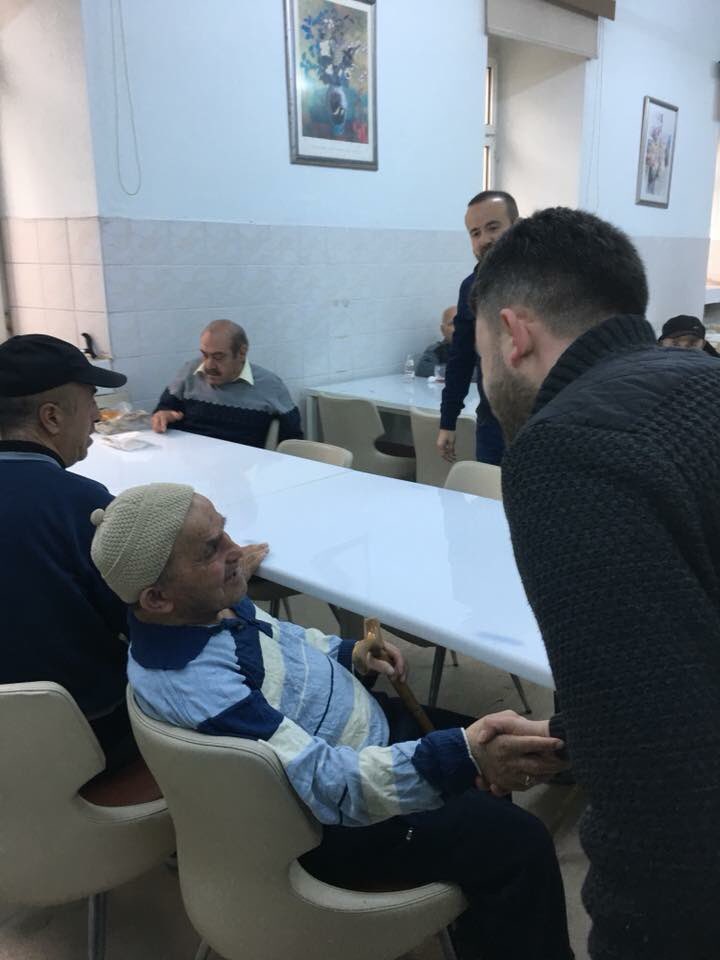 sindefgenclikk1's tweet photo. SİNDEF GENÇLİK KOLLARI BAŞKANI CEMALETTİN KAPTANIN MESAJI!

Hayatın her insan için,farklı önemler taşıyan evreleri vardır.
İnsanoğlu doğar,bebeklik,çocukluk,gençlik derken yaşlılık dönemine erişir.Unutulmamalıdır ki, her bir yaşlı bireyde bu evreleri tamamlayarak ++ https://t.co/wXfwOuW5Z3
