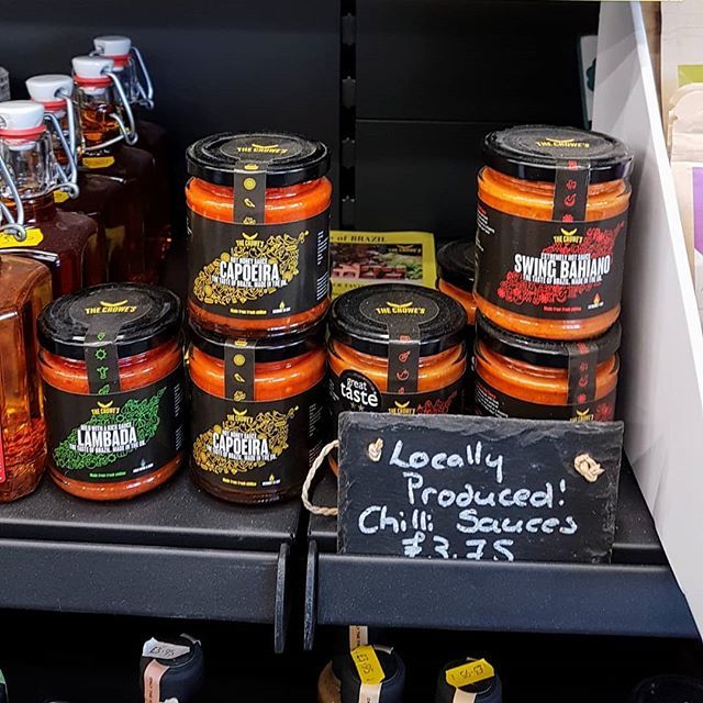 NGIndies's tweet photo. Nice to find this Brazilian Chilli Sauce from The Crowes, for sale at The Fruit Bowl up #mapperley top. They're made locally at Sneinton Market. .
Spice up your life!
.
@cqnottm @sneintonlife
#Nottingham #sneinton #shoplocal #eatlocal #supportlocalbusin… https://t.co/Dh1ZXvMyx7 https://t.co/9dEvTetiSO