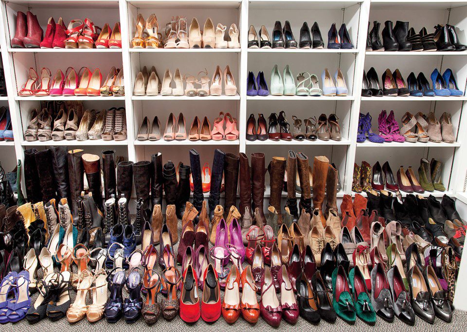 ParisTailored's tweet photo. Want to be at the edge of fashion? Find your inspiration on @FashionWeek account and design your shoes. Never enough shoes in your closet !
#IESEGsmm https://t.co/JtIcphpMvj