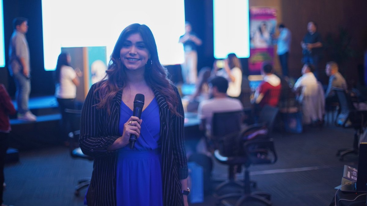 BancoPacificoEC's tweet photo. ¡No te pierdas del desenlace de #HackathonBdp junto a @josabetcarchi! Sigue la transmisión en vivo en https://t.co/nARbQ0pzjq https://t.co/Qroxcr1UIj