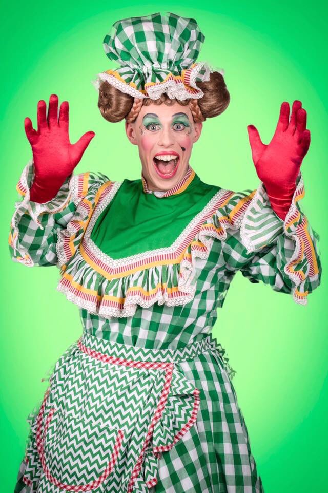Check out our Facebook page as we introduce ....🌟DAME DOT TROTT’S SUNDAY SPOT🌟
#jackandthebeanstalk  #pantoseason #sheffieldissuper  #sheffieldtheatres
#SheffieldWhatsOn #SheffieldEvents
#tomwhalleypantomimes