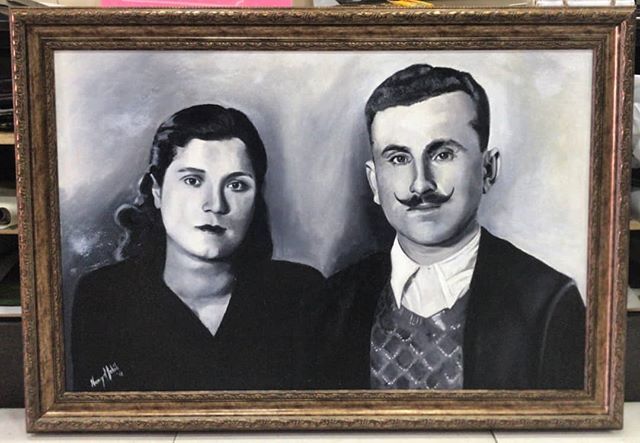 NancyElFakih's tweet photo. Cant get over how awesome this piece looks in its new frame!
Old picture made into 100x70 oil painting
.
.
.
#artist #oilpainting #portrait #oldphotograph #vintage #customised #painting #lebaneseartist #blackandwhite #Photography #gift #realism https://t.co/33pKKsyZST https://t.co/1jWLTmaxiG