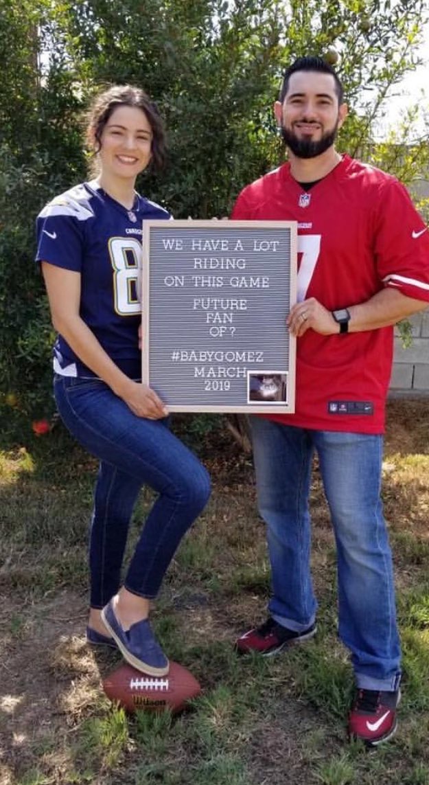 darrenrovell's tweet photo. Married Chargers &amp; 49ers fans announce they’re having a baby, the unborn baby’s fandom rights riding on today’s game. https://t.co/dRyWGeuX51