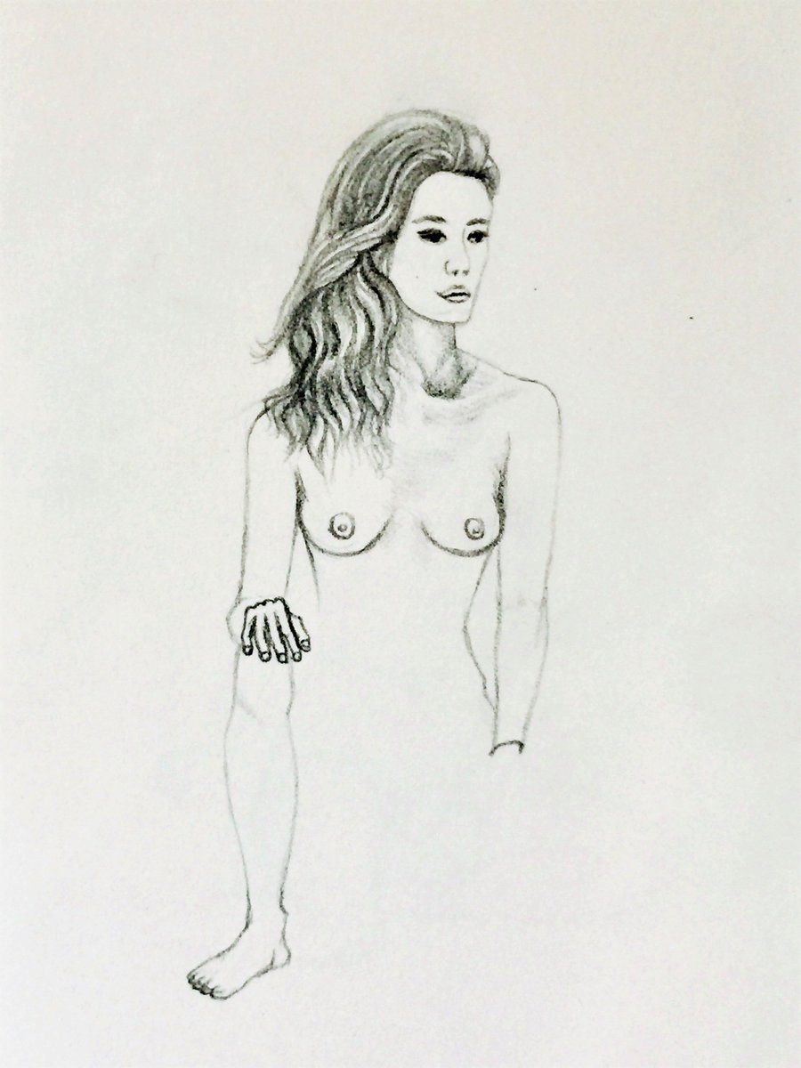 MMKH_Art's tweet photo. Longer #pose duration during this #figuredrawingworkshop, each done in 45 minutes :) #beauty #beautiful #femalemodel #figuredrawing #pencildrawing #sketches #sketch #studies #study #figuredrawingpractice #figure #drawing #art #expression #greyscale #femaleform #humanbody #poses https://t.co/0jci6qmN2K