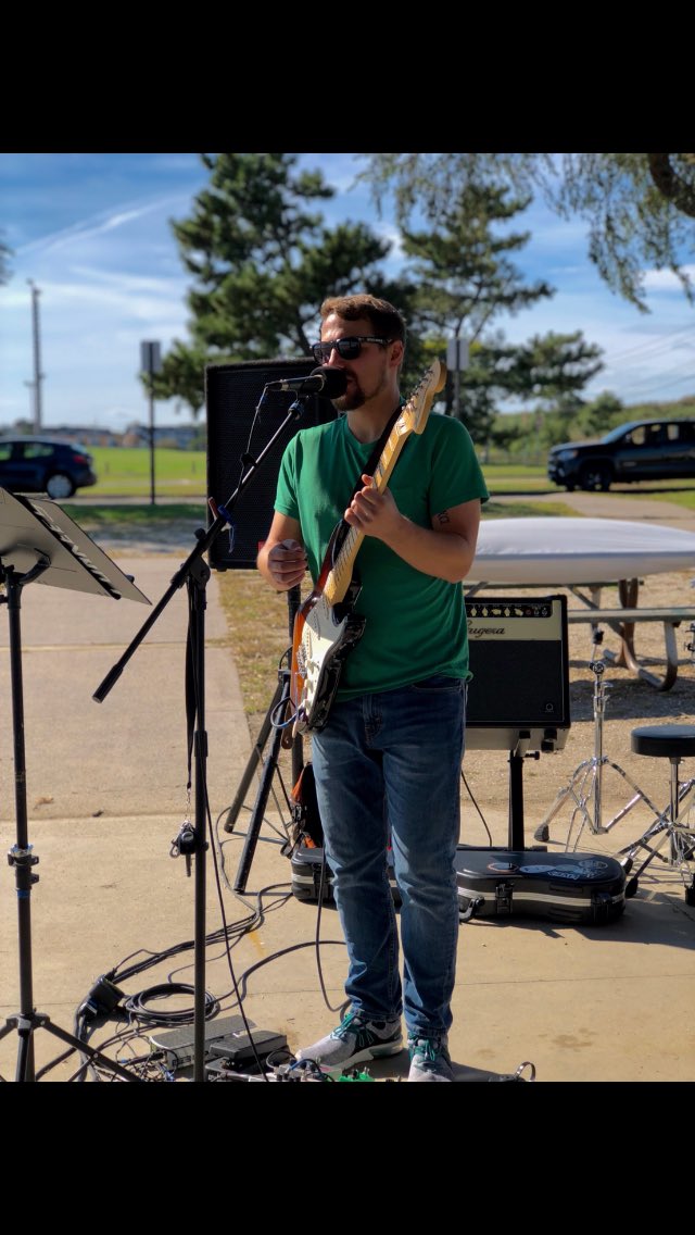 DropPartyCT's tweet image. And so, our final installment of #MeetTheBand 

Jeff, our guitarist

#MeetDP