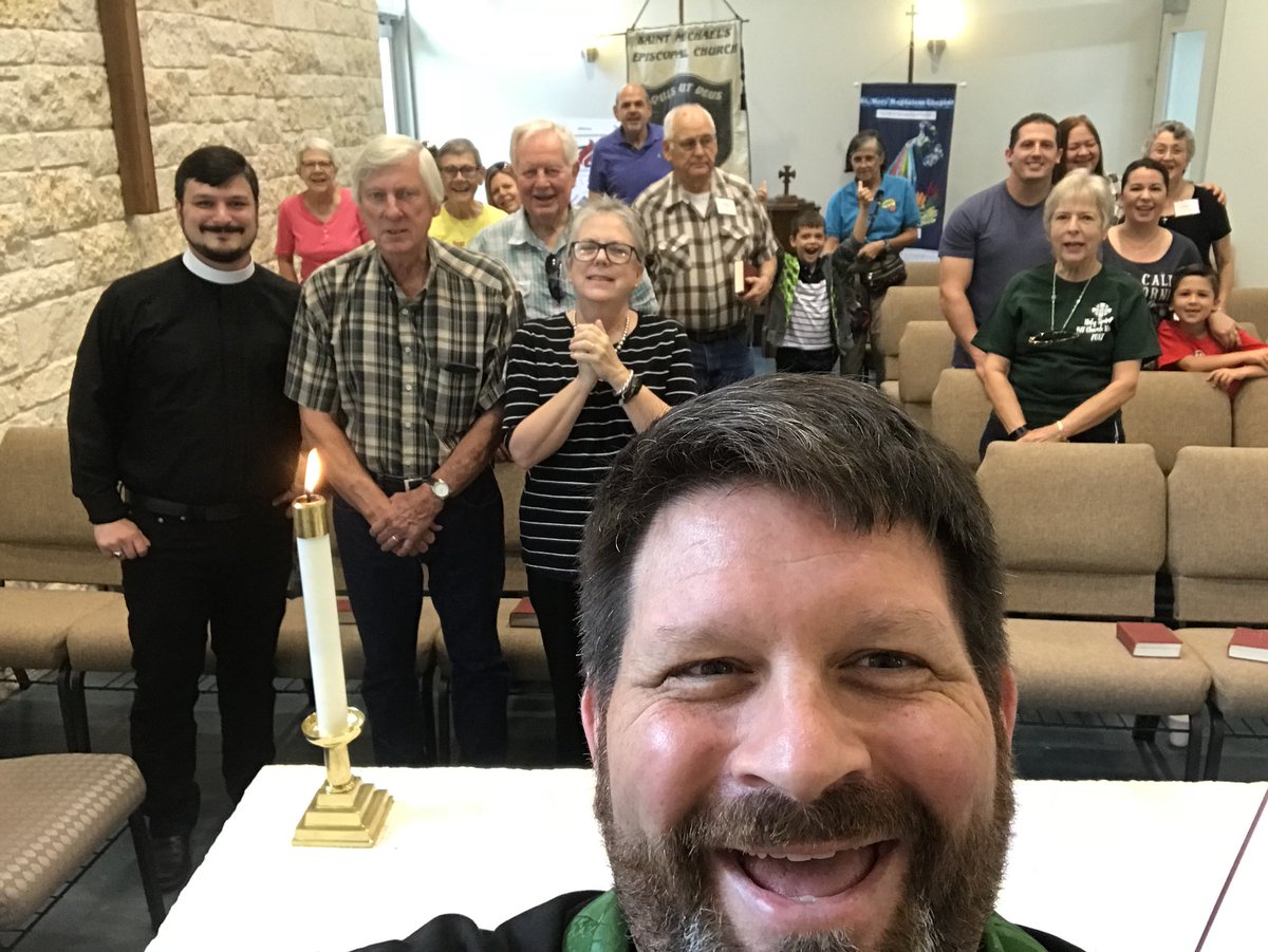 SentByTheSpirit's tweet photo. More Social Media and Serving Sunday!!! #sms18 #sentbythespirit https://t.co/psanC7ZxfW