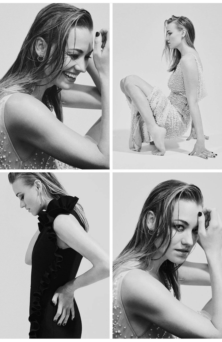 ChickWithABadge's tweet photo. @ToHellWithRules 
#SeductiveSunday https://t.co/bhzg6P87iu