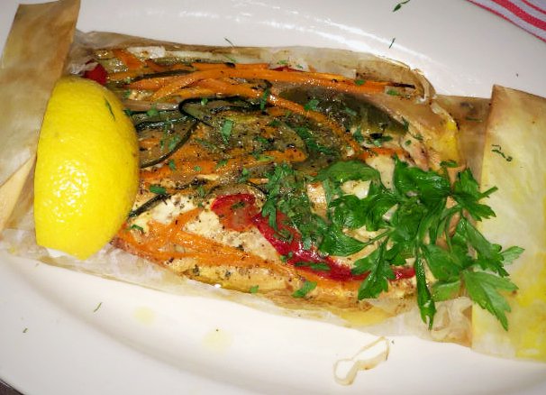 anassanyc's tweet photo. prepare to be #amazed 🐟🐟🐟
*
*
*
#fish #freshfish #seabass #branzino #salmon #tuna #tunasteak #greekfood #greekrestaurant #fishcrazy #aficionado #wildsalmon #nyc #ues #picoftheday #nycfood #nycfoodporn #nycfoodies #food #eats #eeeeeats #feedfeed #vsco #newforkcity #love https://t.co/o7QNSGgINw