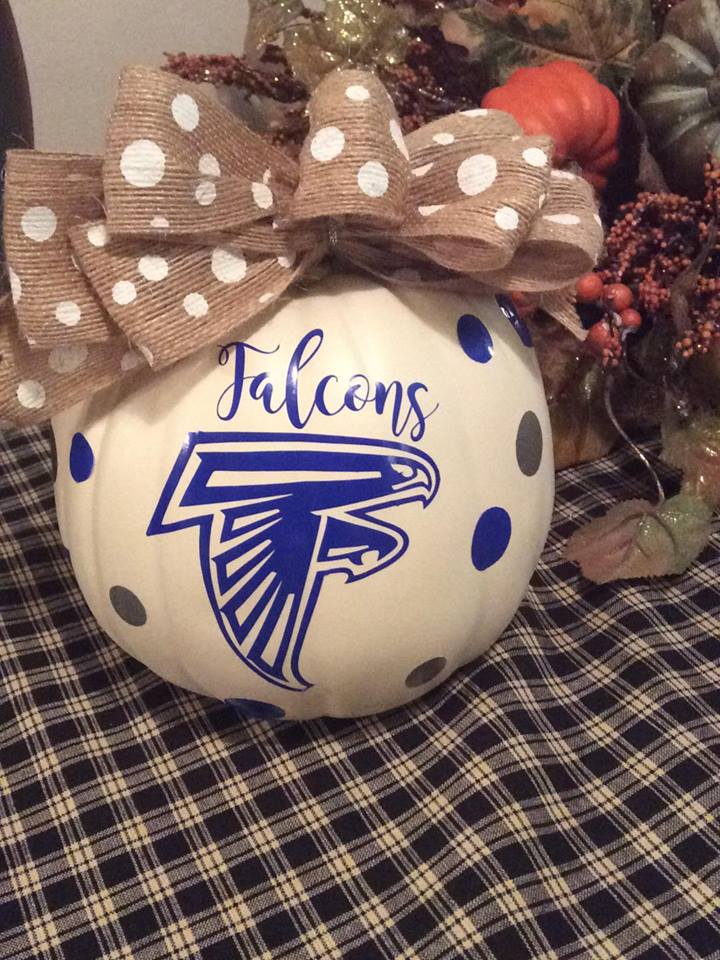 CraftsRagged's tweet photo. Super excited to drop this off to @MrsRackleyCCMS tomorrow ! Love sharing #FalconPride throughout the school #shopsmall #shophandmade https://t.co/zwWRgdSKfJ