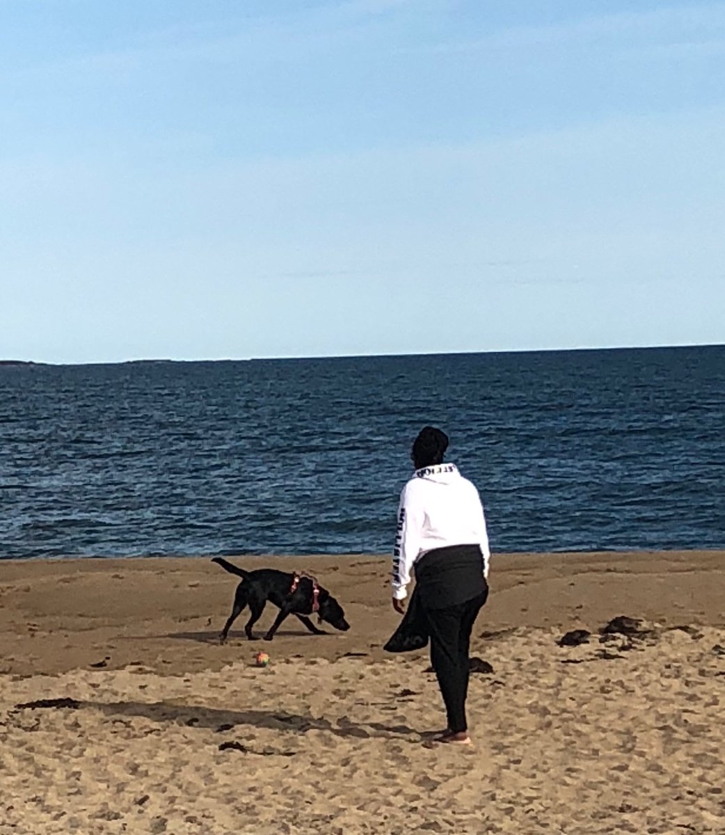 ericredd's tweet image. Someone's first time at the beach....
#Maine