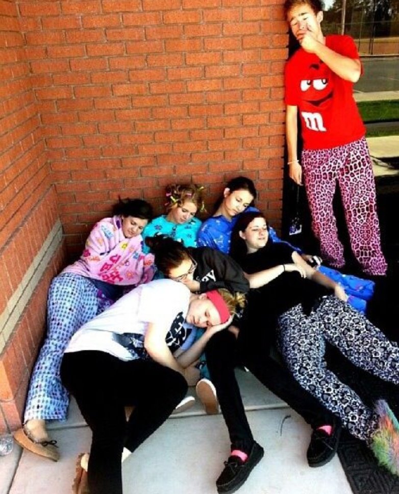 WvhsStusection's tweet photo. PAJAMA  DAY TOMORROW! DRESS UP FOR CLASS POINTS! 
FRESHMAN LETS SEE WHAT YOU GOT !
 YOU GONNA TRY THIS YEAR SOPHOMORES? 
JUNIORS ARE YOU READY? 
SENIORS DONT LET THE UNDERCLASSMEN  EMBARRASS  YOU !! THIS IS YOUR YEAR! GO HARD OR GO HOME! https://t.co/OLOdWToF27