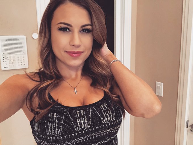 I want to hear from you 😏 https://t.co/SdhnJQ6p4t 💕 https://t.co/MQnUY9mscU