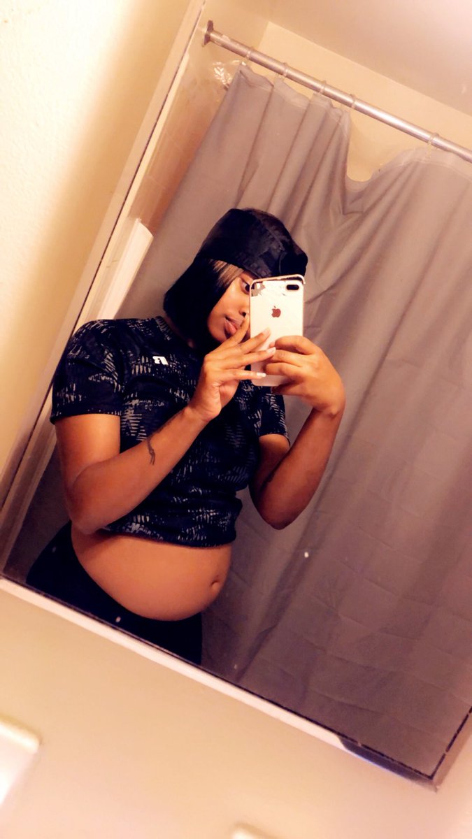 therealaniyahj_'s tweet photo. my biggest blessing 🤞🏽❤️ #MommyToBe https://t.co/H6NZXdJDFC