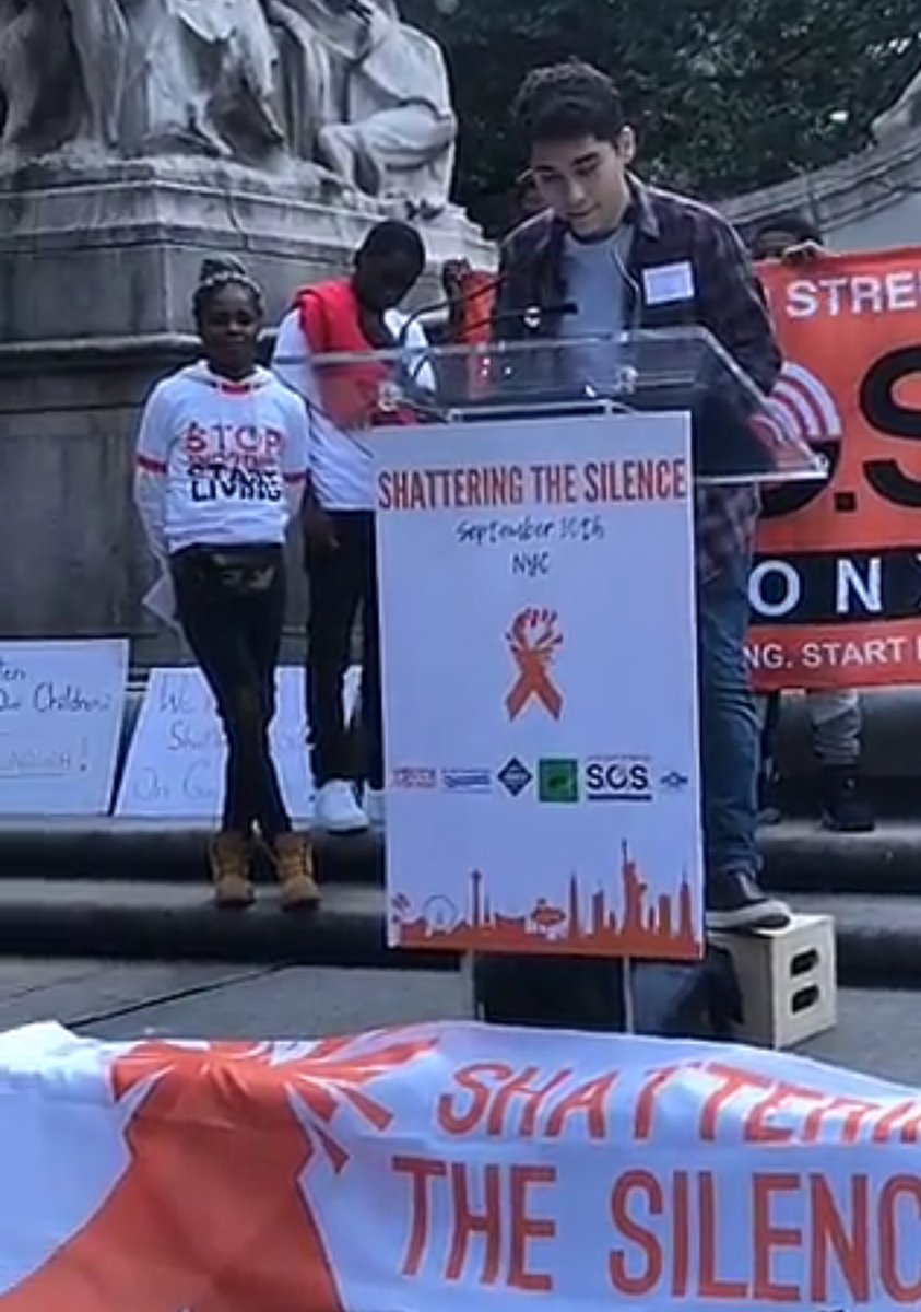 At merchants gate 🙃 #weCallBs !! we are everywhere, anytime #enoughIsEnough #endGunViolence #EndViolence #march4ourlives #ShatteringTheSilence