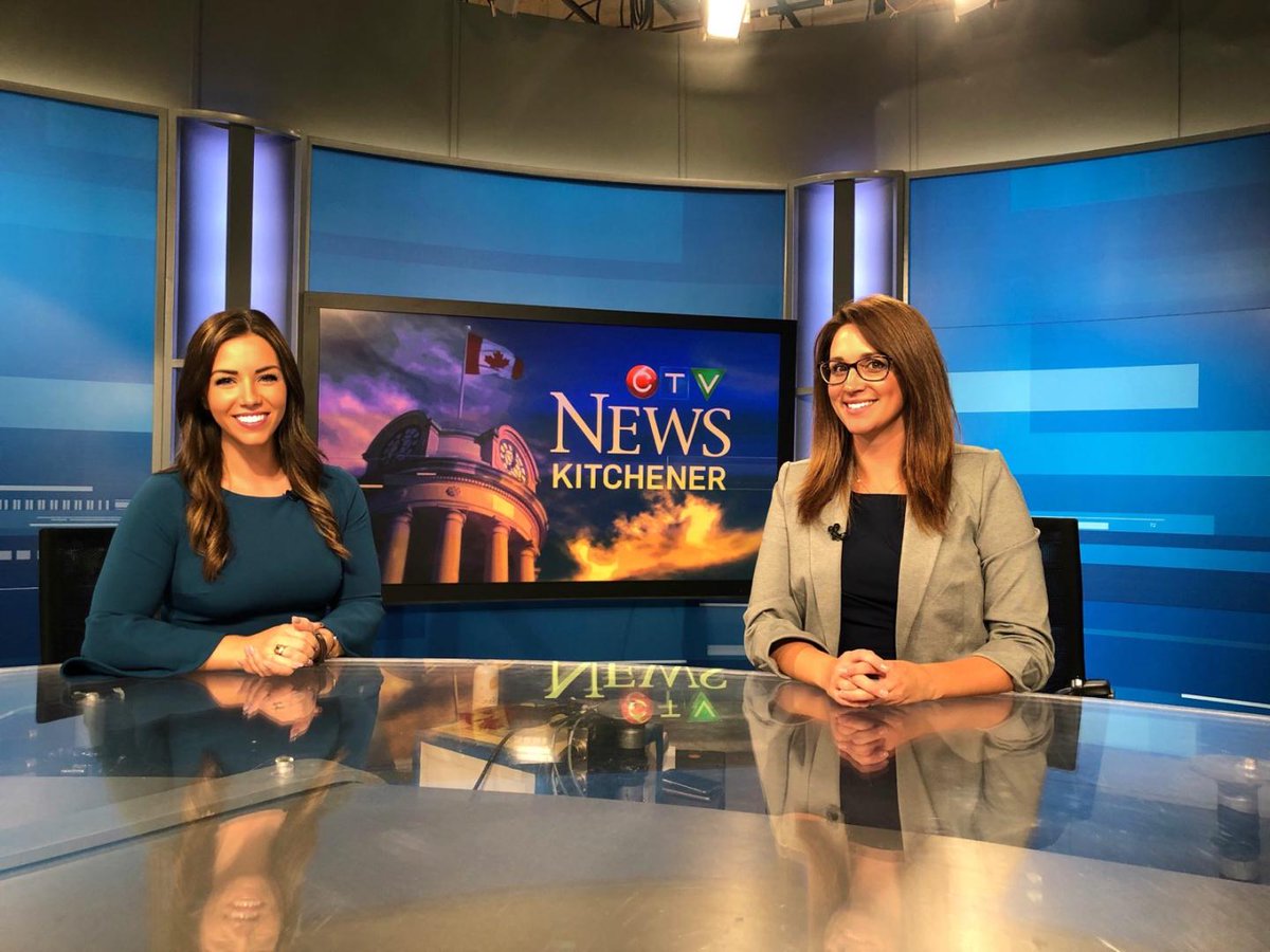 Daryl Morris S Tweet Sharing The Desk With Leighev Tonight