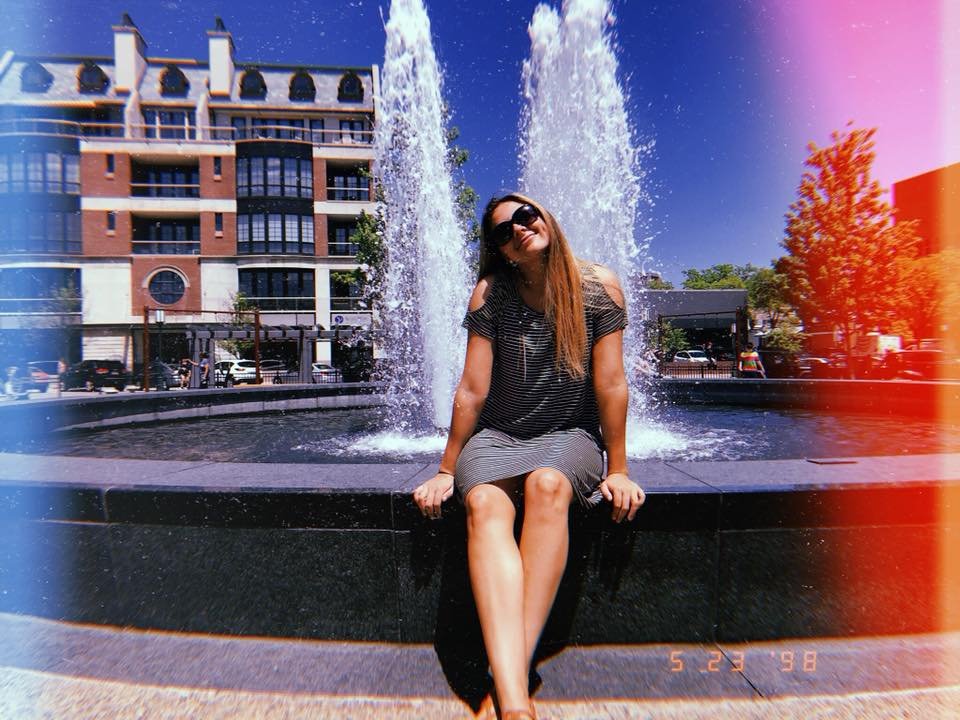 CMU_WCVB's tweet photo. Meet our Team:
Senior Emily Moir
Position: Outside Hitter
Major: RPL
Best feature: her contagious laugh🤣
@moir_28 https://t.co/d7E60i64lp