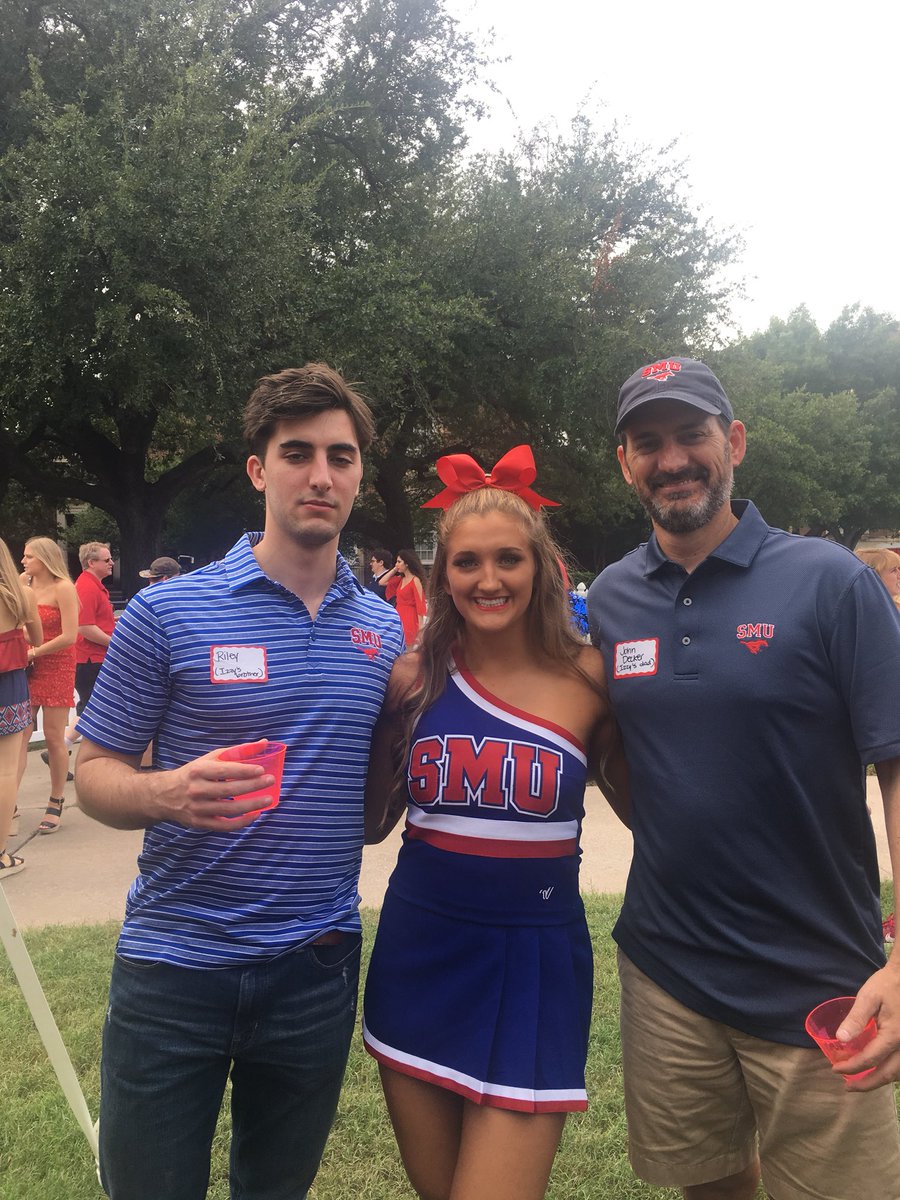jeanne_decker's tweet photo. Fun Family Weekend at SMU! #PonyUp https://t.co/cvXoL46nkA