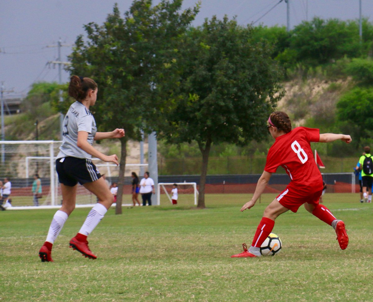 heyjay_kee's tweet photo. Analiese (Leecy) Cruz 06G competing up into the 05G age group as a Forward yesterday against FC Westlake 05G. She came away with 1 goal and 1 assist to help the team win the match 4-0. @sacitysc #alwaysonattack #06G #SACITYproud #05GRed #U13 #U14 https://t.co/2lJtpEeXAk