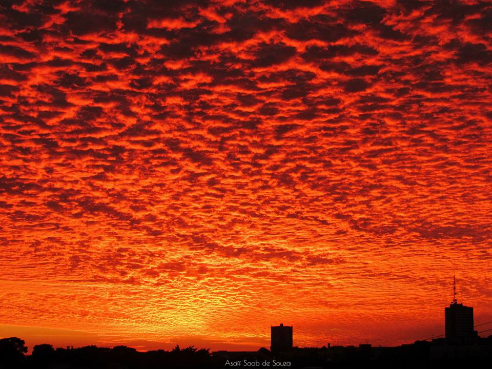 StormHour's tweet image. Sky on fire sunset seen from Brazil! Photo credit: Asaff Saab de Souza. #StormHour