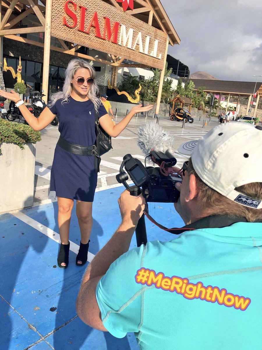 Been out &amp; about today with <a href="/GinaAkers/">Gina Akers</a> at <a href="/SiamMallTF/">Siam Mall</a> #Tenerife filming for <a href="/HJardinTropical/">Hotel JardinTropical</a> #costaadeje #shoppingstar  <a href="/Canary_PR/">Canary PR</a> <a href="/TenerifeMag/">Tenerife Magazine</a>