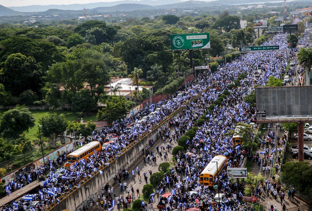 Metro Nicaragua auf Twitter: "[MEMORIAS] Unos la llamaron “la marcha más  grande de la historia de #Nicaragua”. Te contamos lo que sucedió hace 4  meses en el día de las madres nicaragüenses