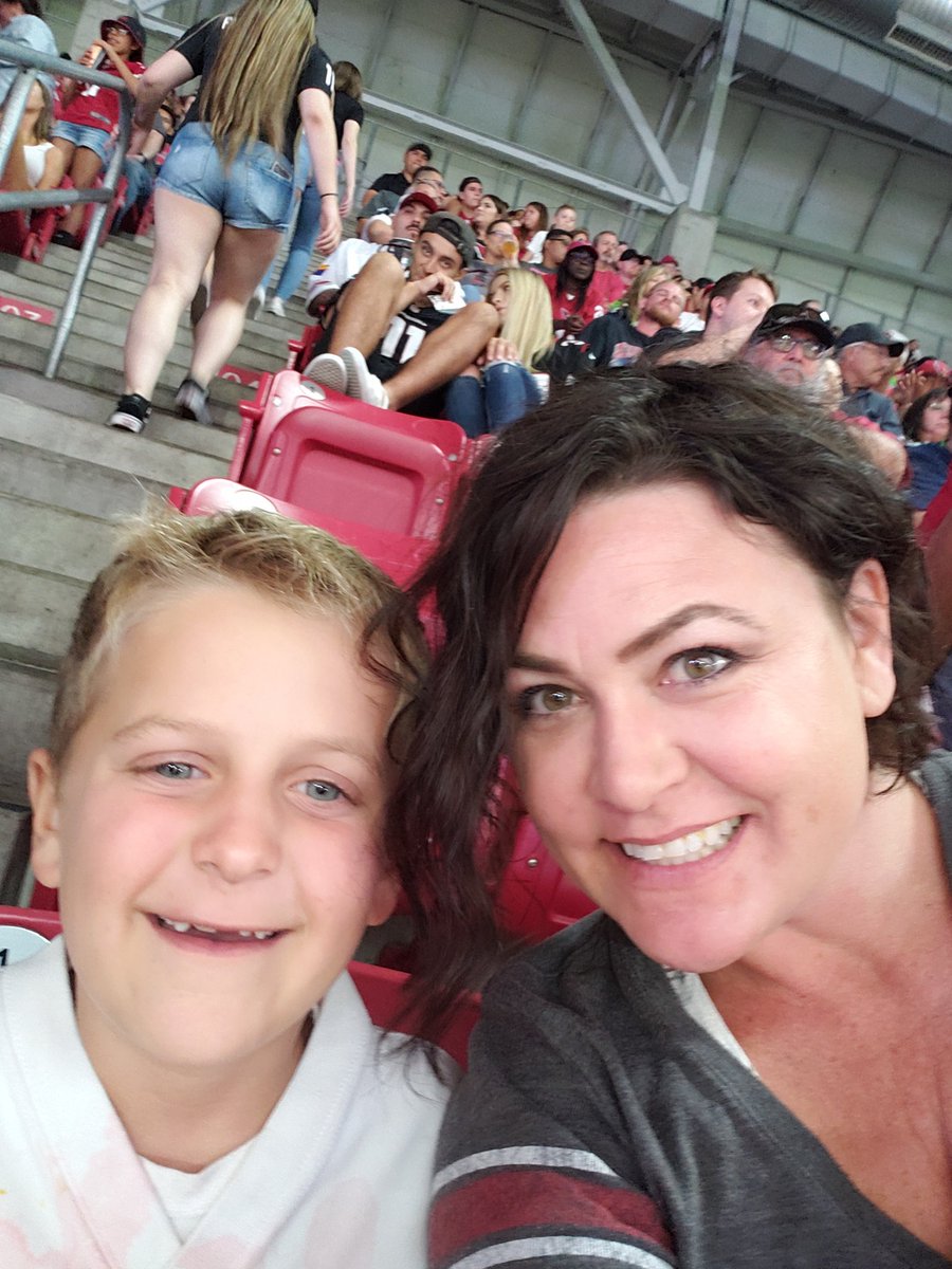 ameliaboan's tweet photo. #cardinalsfootball #BeRedSeeRed "cardinals vs. Seahawks https://t.co/dBIWUHBVi2