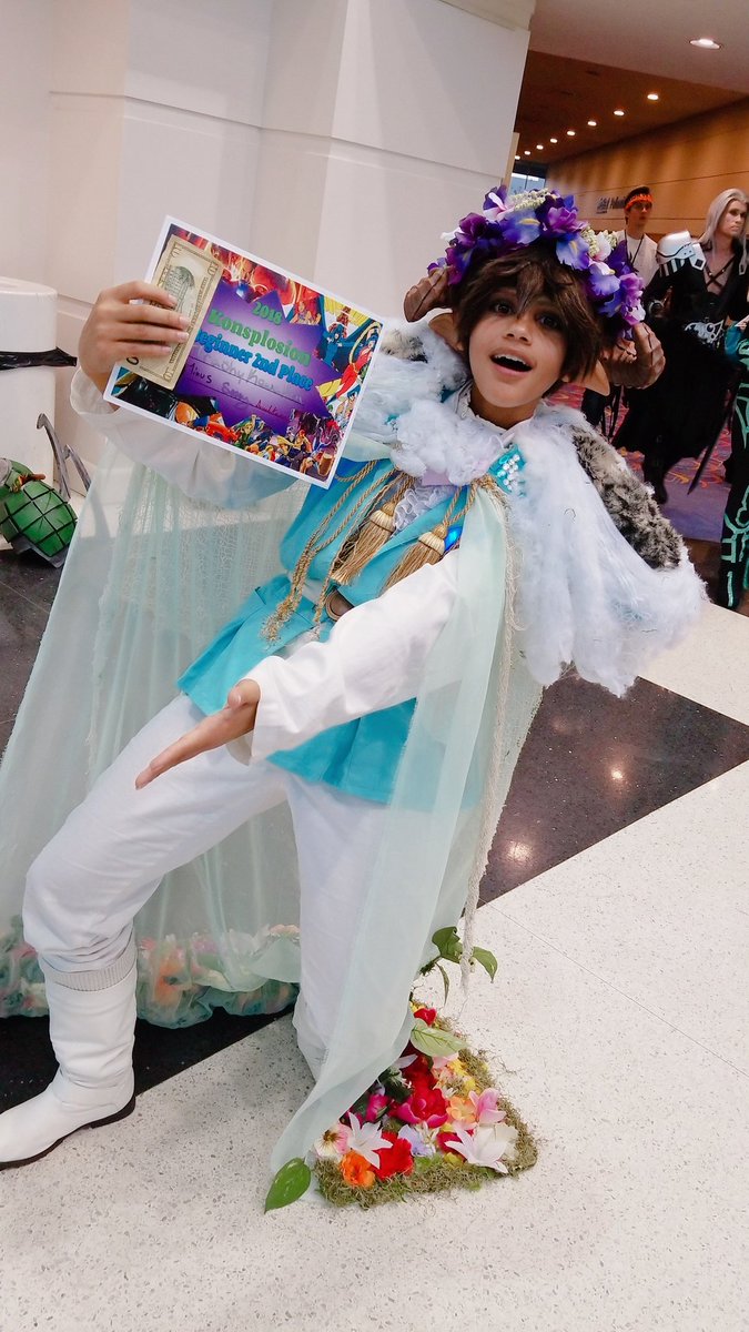 trashykawakun's tweet photo. First win of my cosplay career! #konsplosion had its ups and downs but this was definitely the highlight :) #oikawatooru #cosplay https://t.co/PNx0bgBEwH
