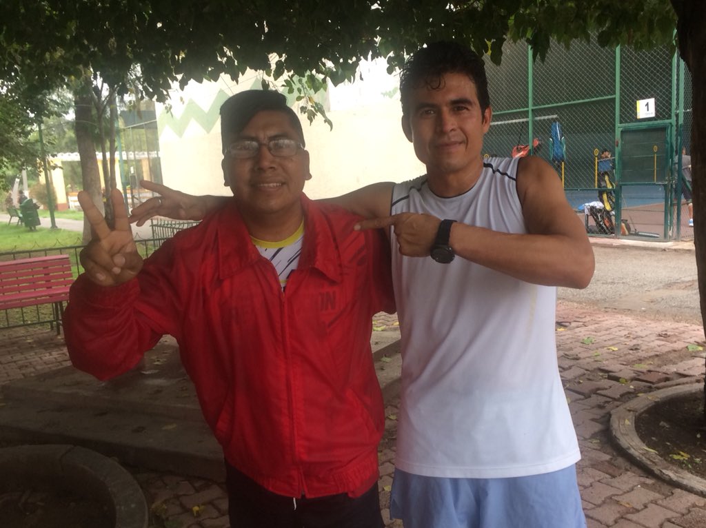 lalofave's tweet photo. Pero ni la lluvia tiene que deternos para disfrutar de correr...!!! #yoelegicorrer #tengoalasenlospies #correbajolalluvia #correconelcorazon #andamosnadando #13vas.DAolimpiadascdmx https://t.co/pCWViksyXR