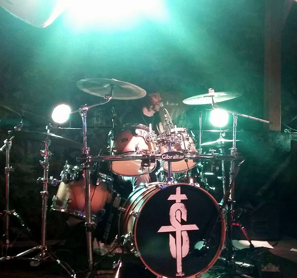 SmallTownTitans's tweet photo. We had a blast with you last night Mechanicsburg! We'll see you again on Thanksgiving Eve! 📷: @nicrendesigns,  Chris Helfrick​, Kayla M

#STTMechanicsburg #TitanArmy #SmallTownTitans #RockIsNotDead #Mechanicsburg #Blarneys https://t.co/nq1Witrmx4